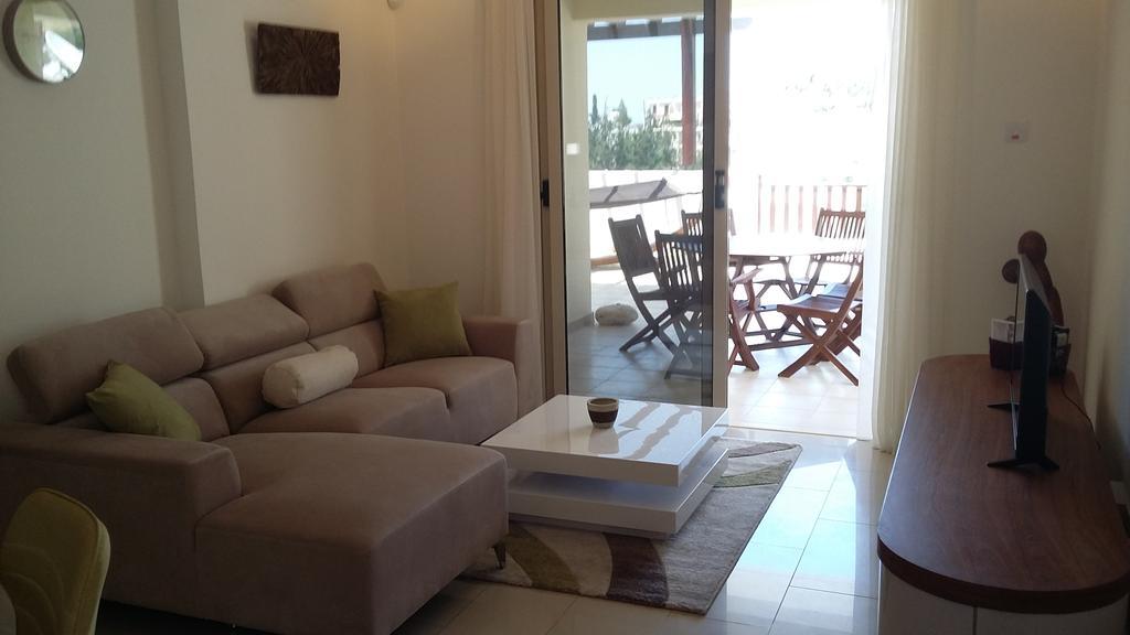 Paschali Sunset Appartment Peyia Exterior photo