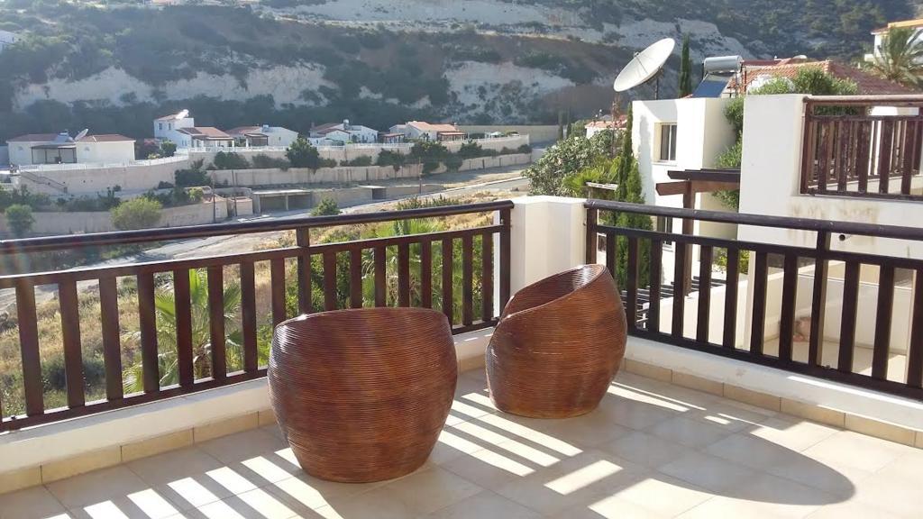 Paschali Sunset Appartment Peyia Exterior photo